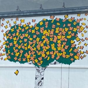 Meet your Posher, Leslie